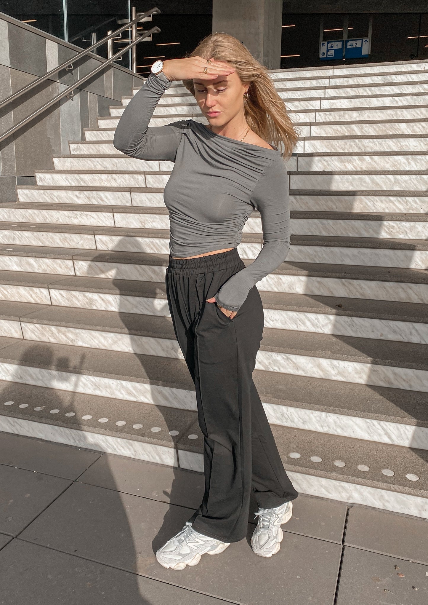VIANI PANTALON - BLACK