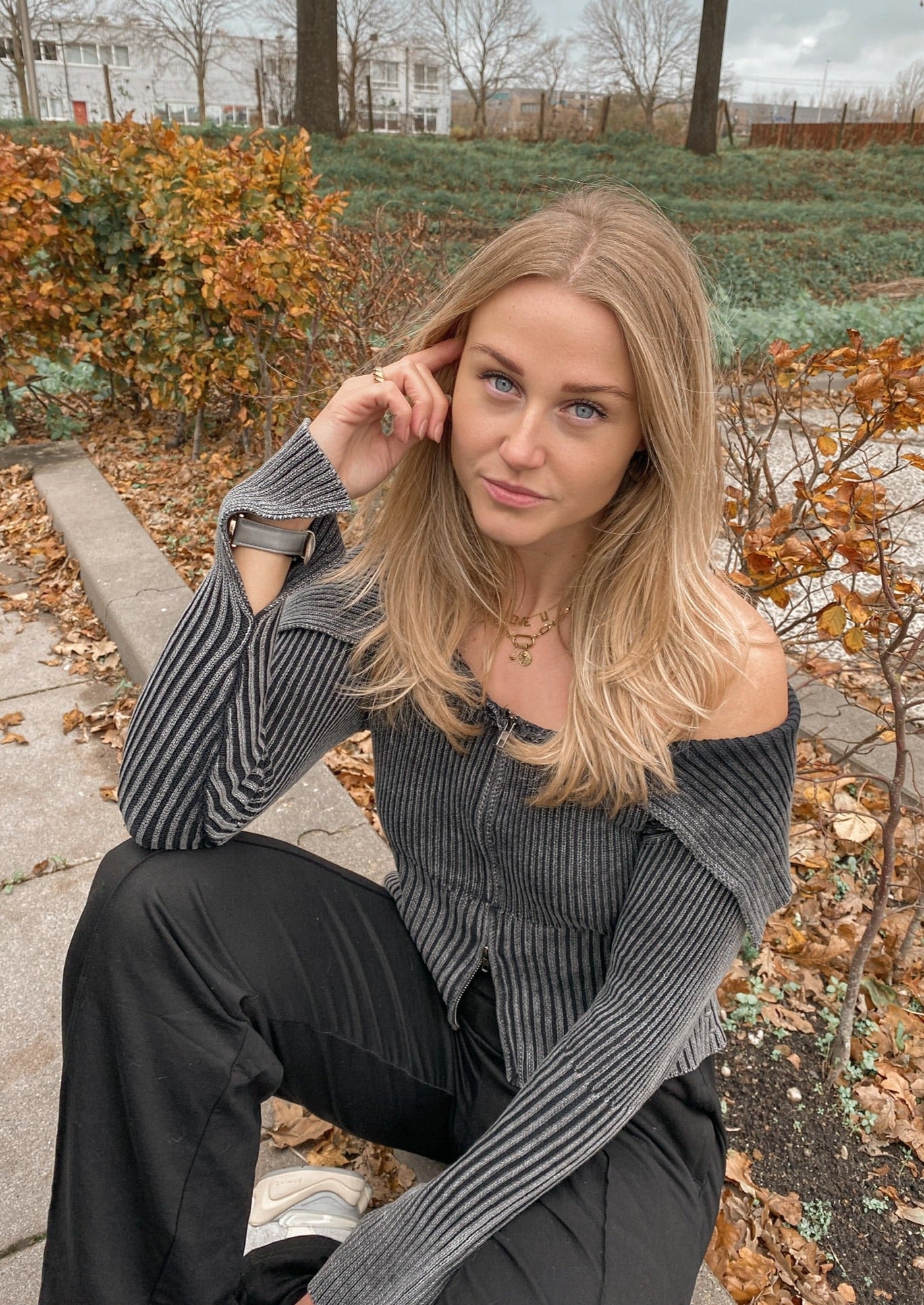 SAM OFF SHOULDER ZIPPER TOP - WASHED GREY