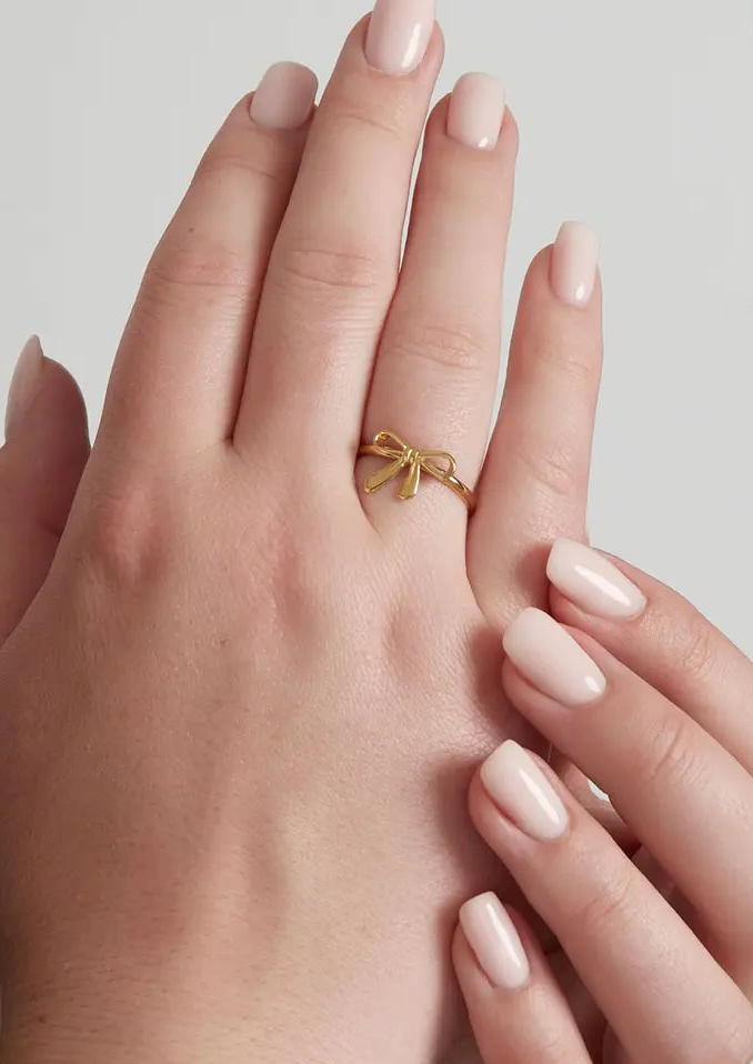 RING MET STRIK - GOUD