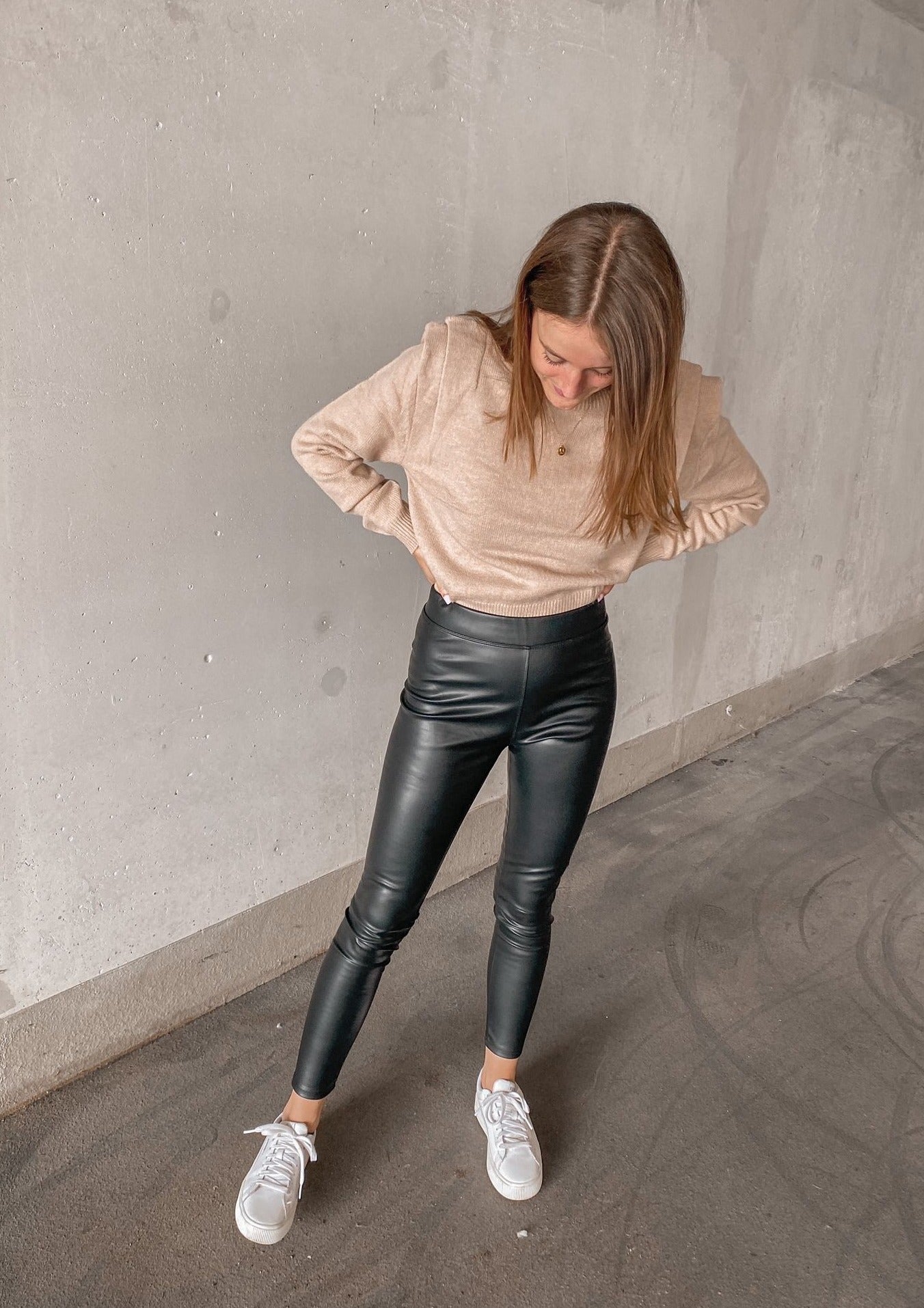 LEATHERLOOK PANTS - BLACK