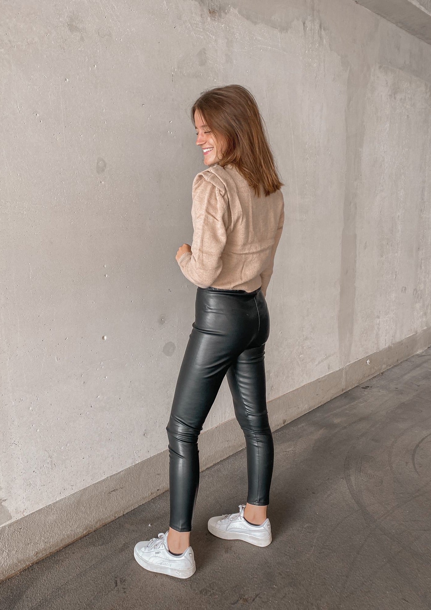LEATHERLOOK PANTS - BLACK