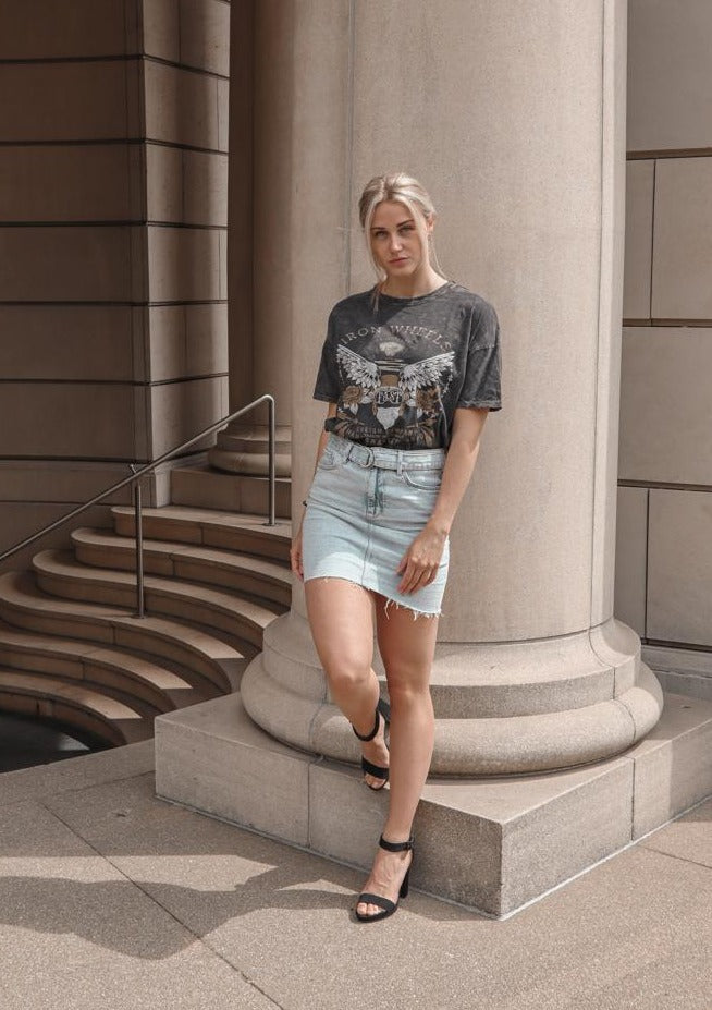 IRON WHEEL TEE - GREY