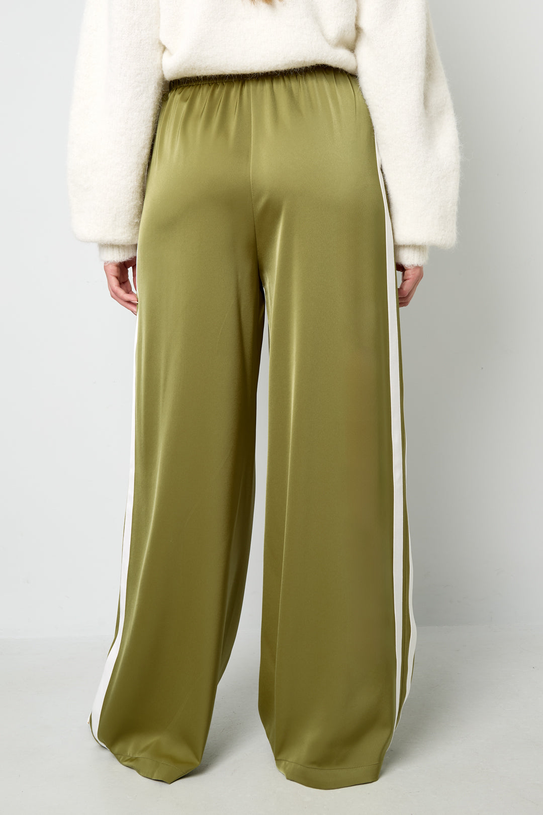 TOUCH OF SILK SATIJNEN BROEK