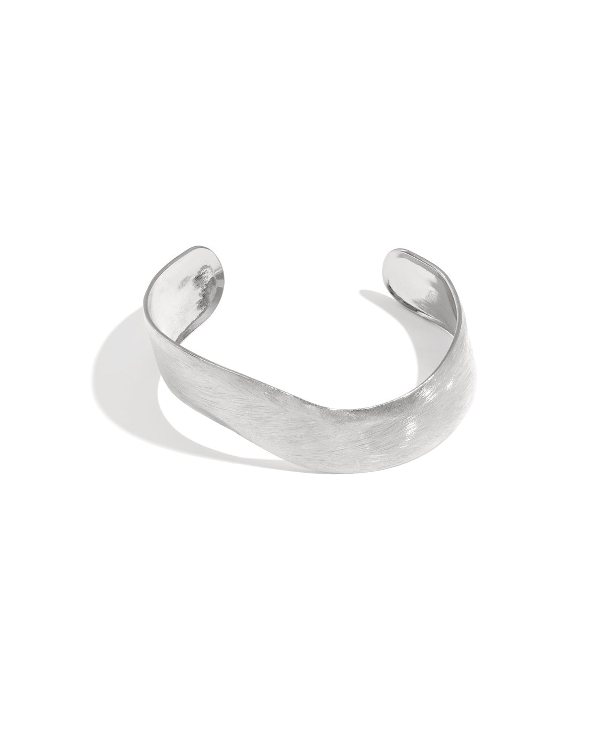 ORGANISCHE VORM BANGLE ARMBAND