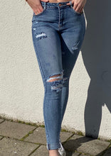 Afbeelding in Gallery-weergave laden, HIGH-WAIST OCEAN JEANS
