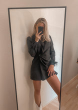 Afbeelding in Gallery-weergave laden, BLAZER DRESS MET VEREN
